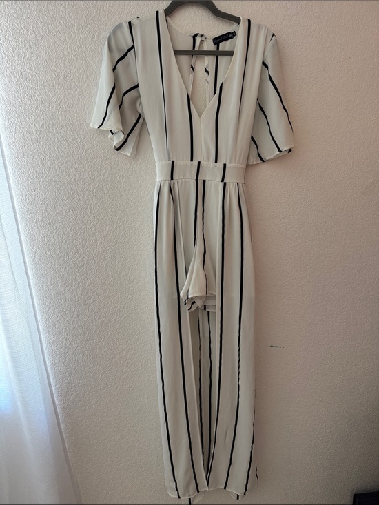 Pants - Striped V-Neck Shorts- Jumpsuit in Cream/Black